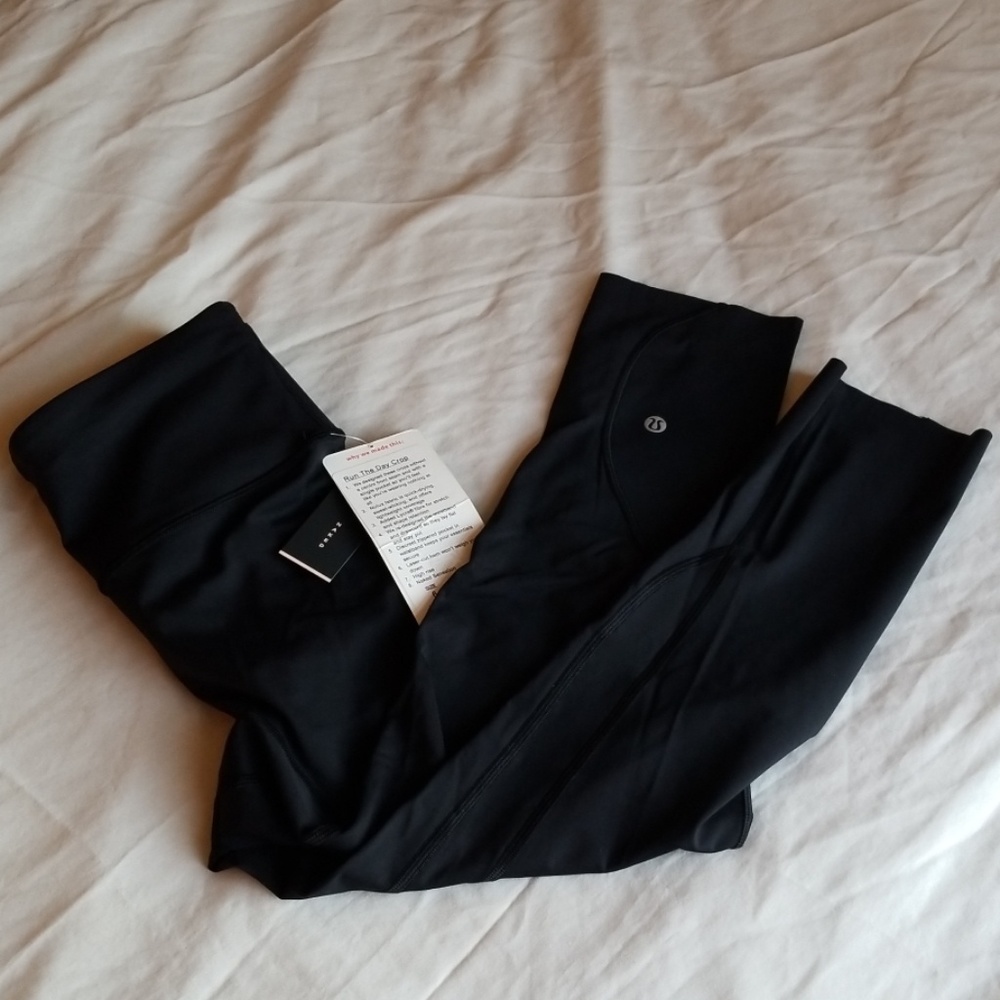 Lululemon - Picture 7 of 8